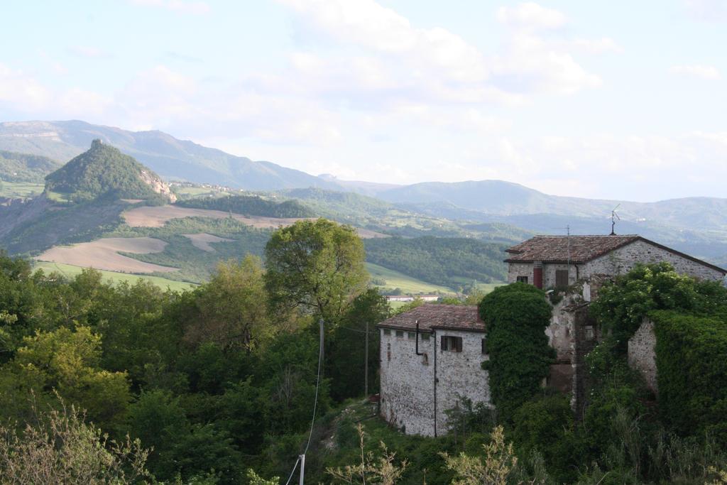 Sasso Erminia R&B Ecosostenibile Novafeltria Exterior foto